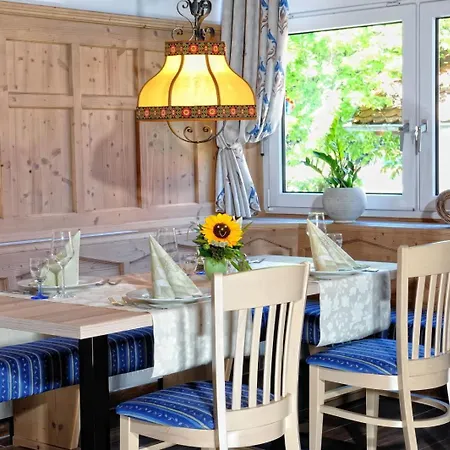 Hotell Natur- Und Sporthotel Zuflucht 3*